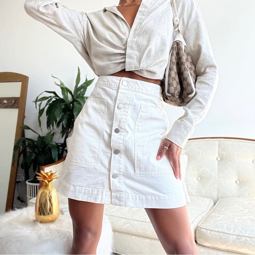 🛑3/$10 Miami button front cream denim skirt